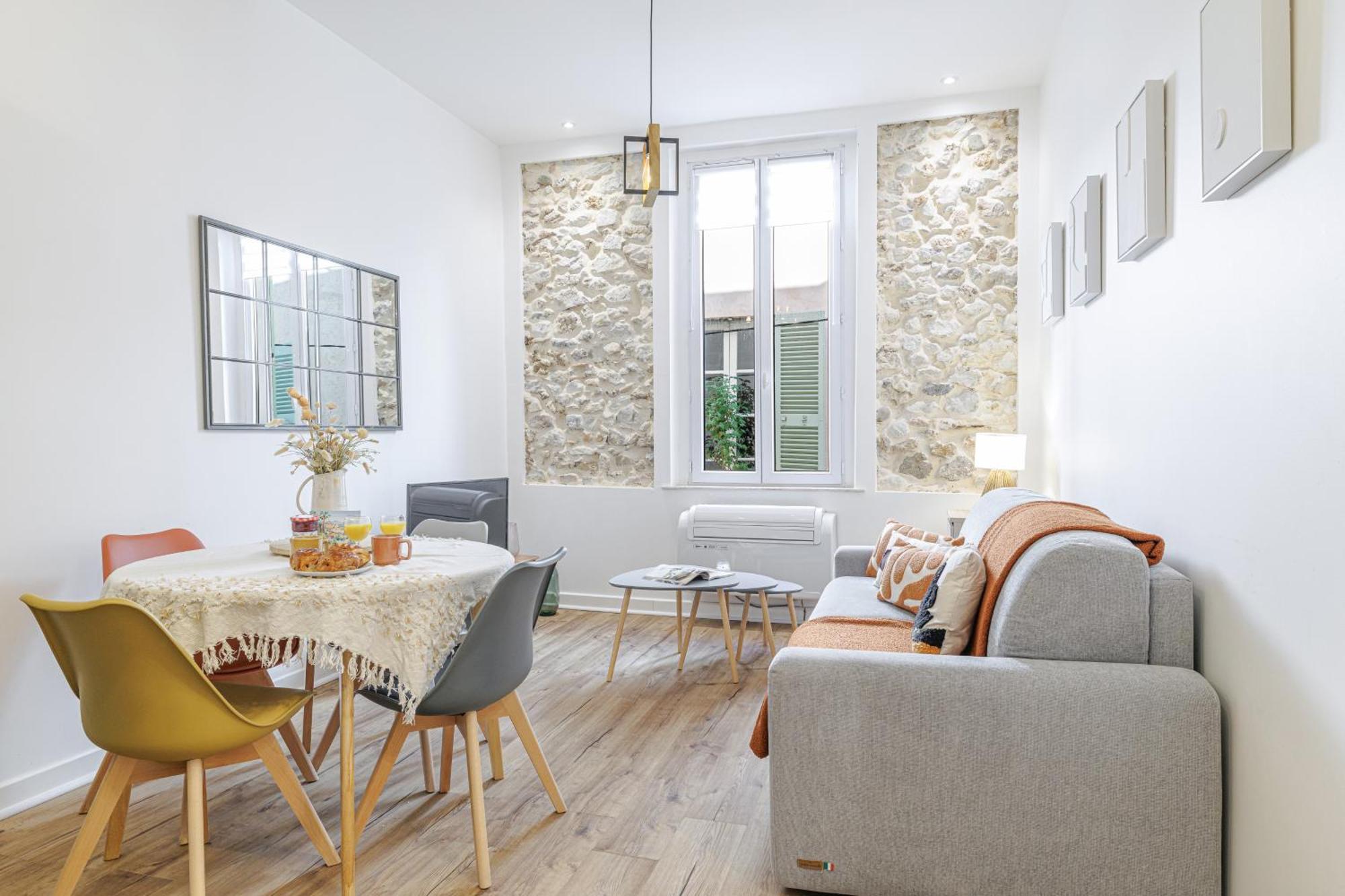 Apartamento Old Town Antibes Superb New Flat, For 3, Ac, Wi-Fi Exterior foto